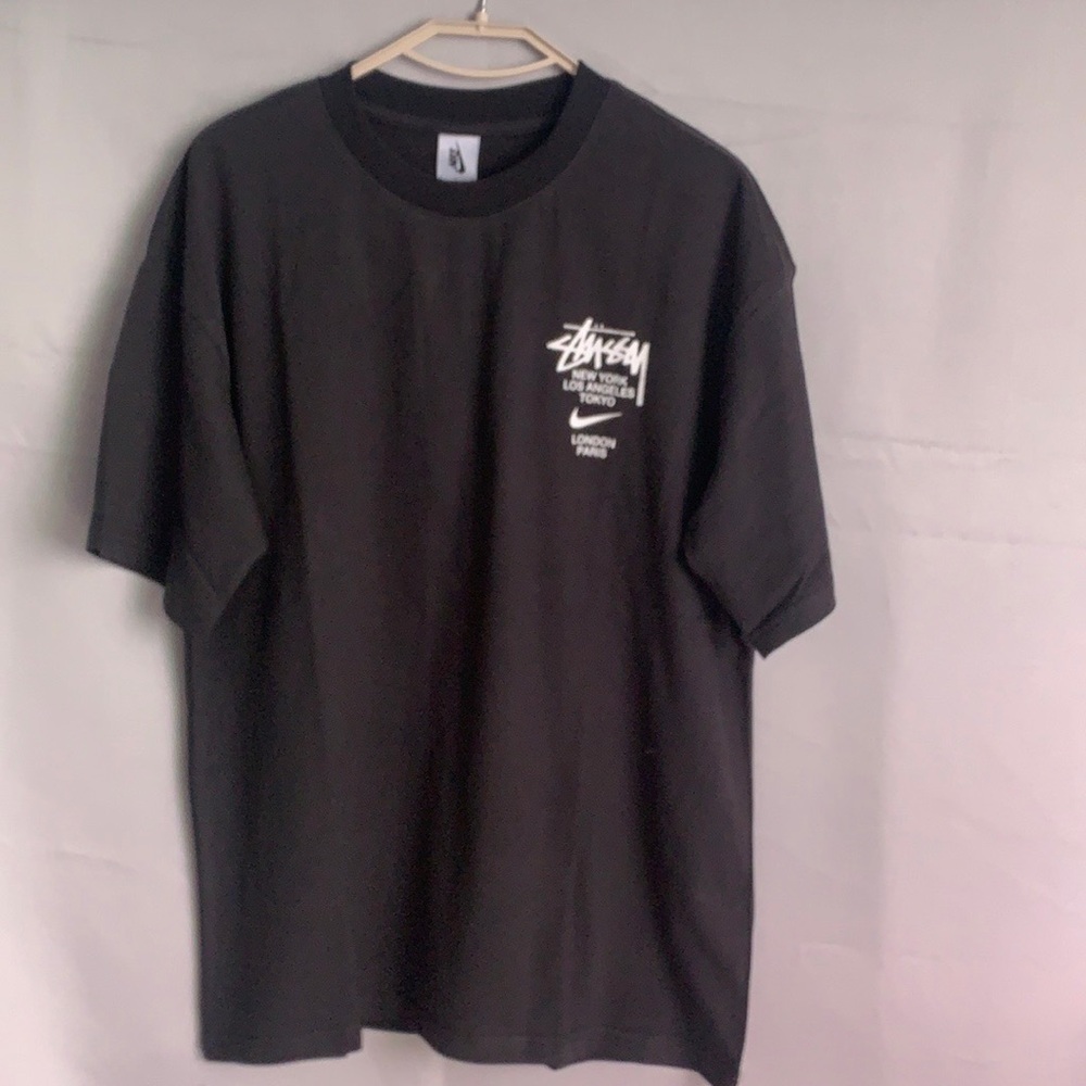 Men’s Nike  x Stussy International Tee🏖️